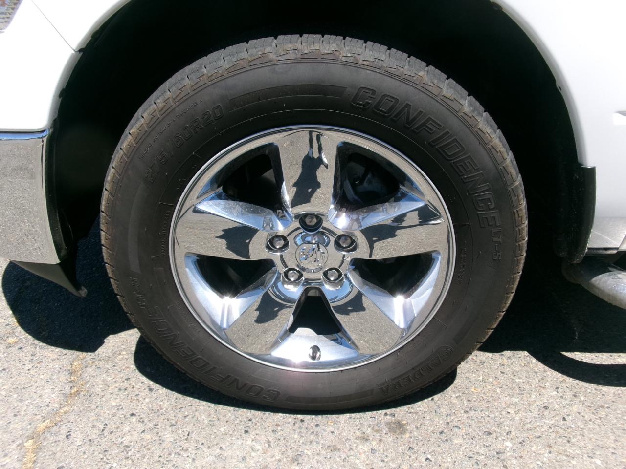 RAM 1500 SLT Quad Cab 4WD 2016