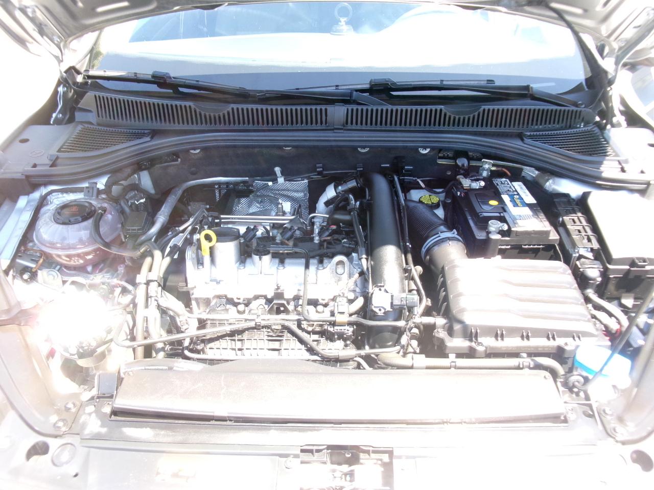 Volkswagen Jetta 1.4T S 8A 2021