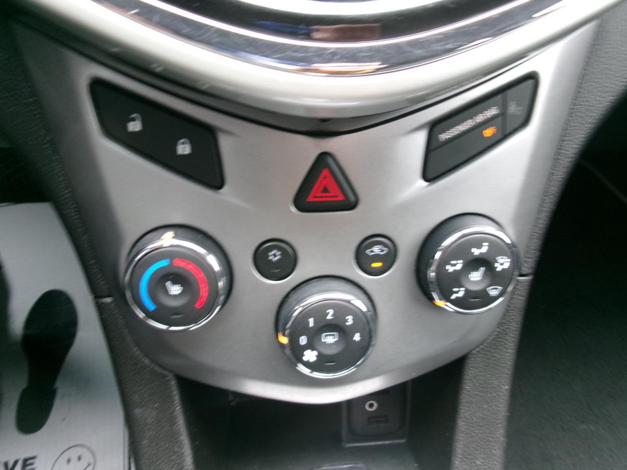 Chevrolet Sonic Premier Auto Sedan 2017