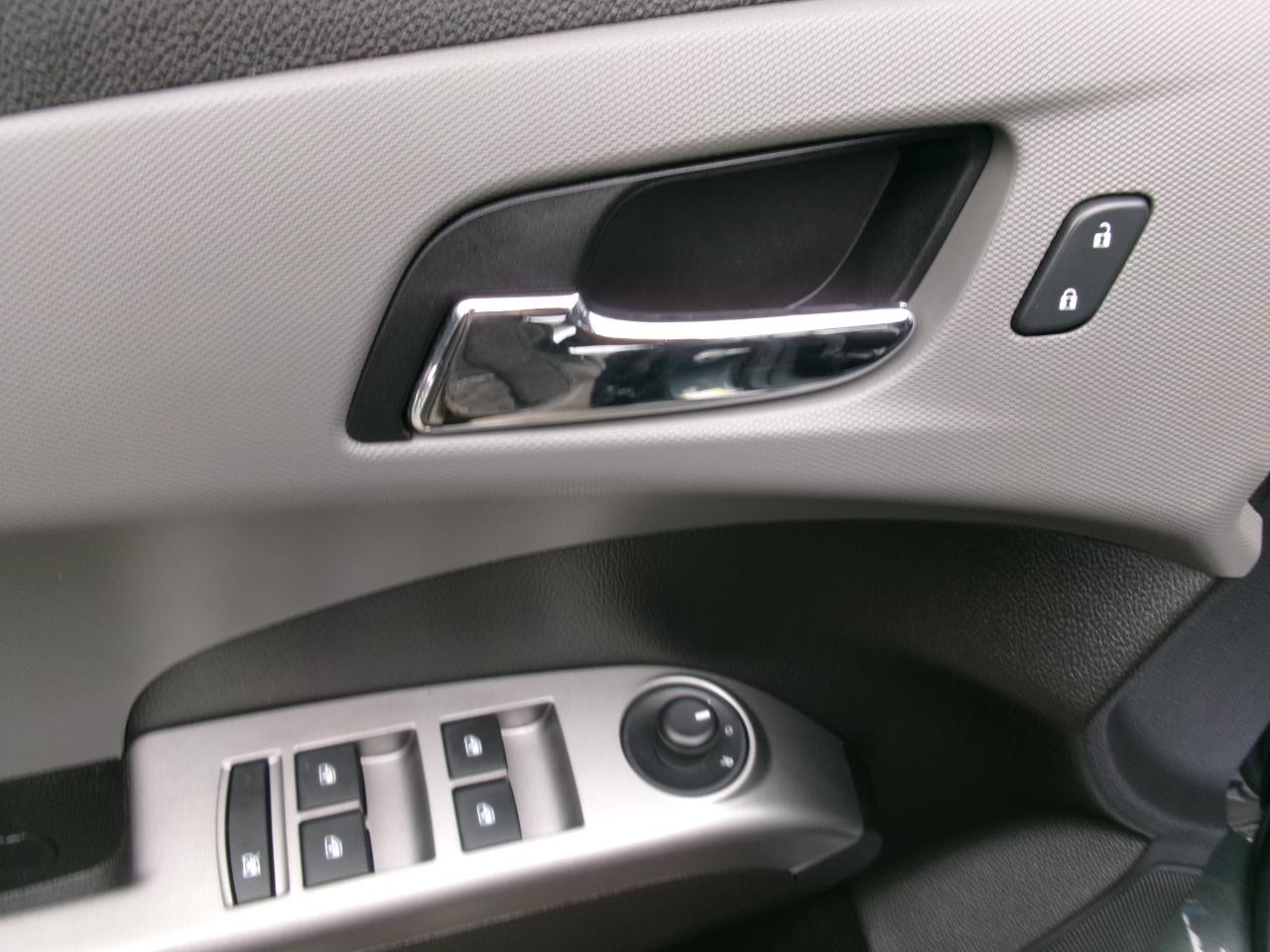 Chevrolet Sonic Premier Auto Sedan 2017