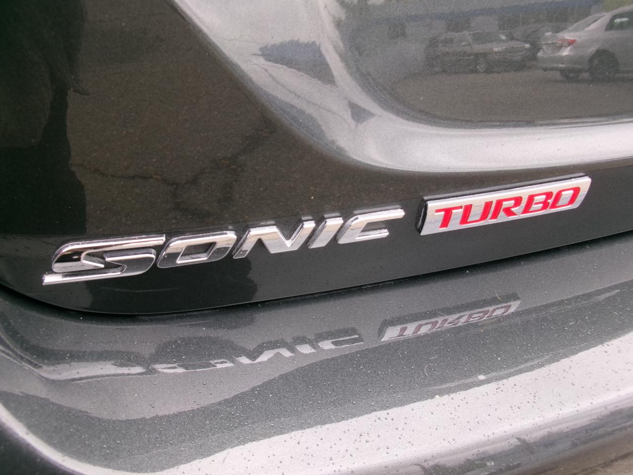 Chevrolet Sonic Premier Auto Sedan 2017