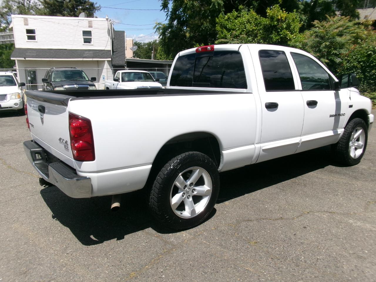 Dodge Ram 1500 SLT Quad Cab Long Bed 4WD 2007
