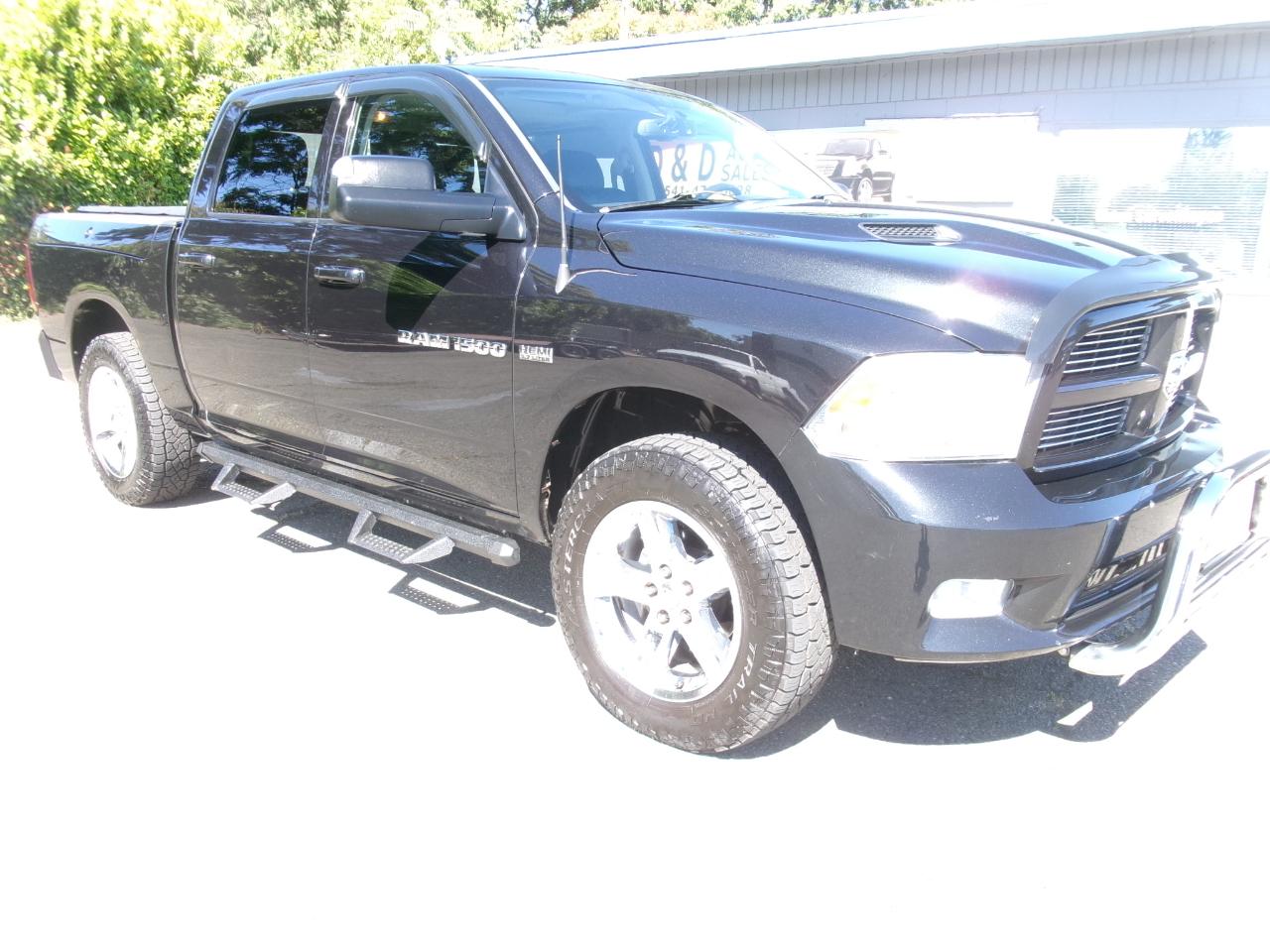RAM 1500 Sport Crew Cab 4WD 2011