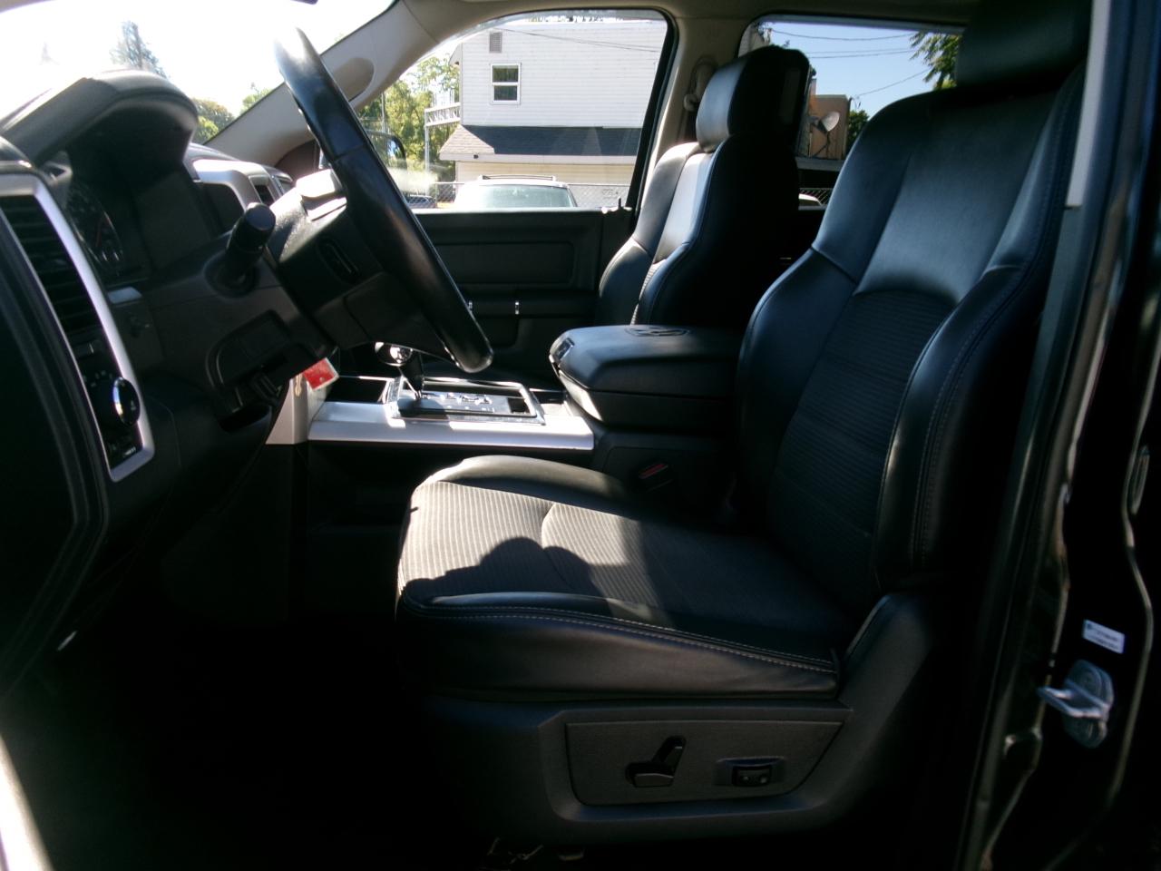 RAM 1500 Sport Crew Cab 4WD 2011
