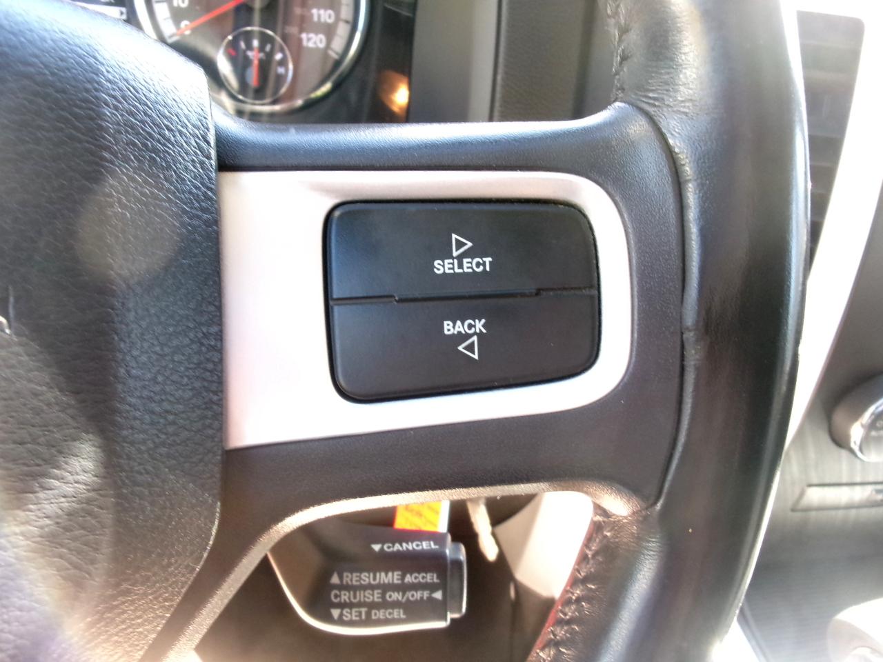 RAM 1500 Sport Crew Cab 4WD 2011