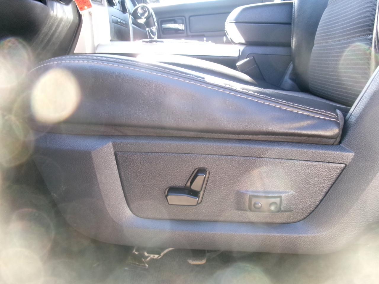 RAM 1500 Sport Crew Cab 4WD 2011