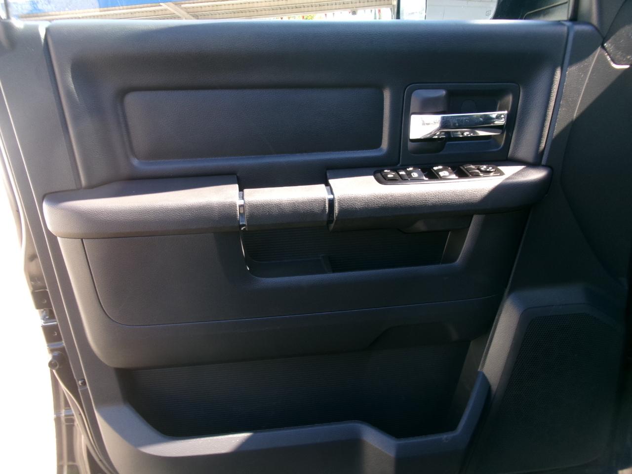 RAM 1500 Sport Crew Cab 4WD 2011