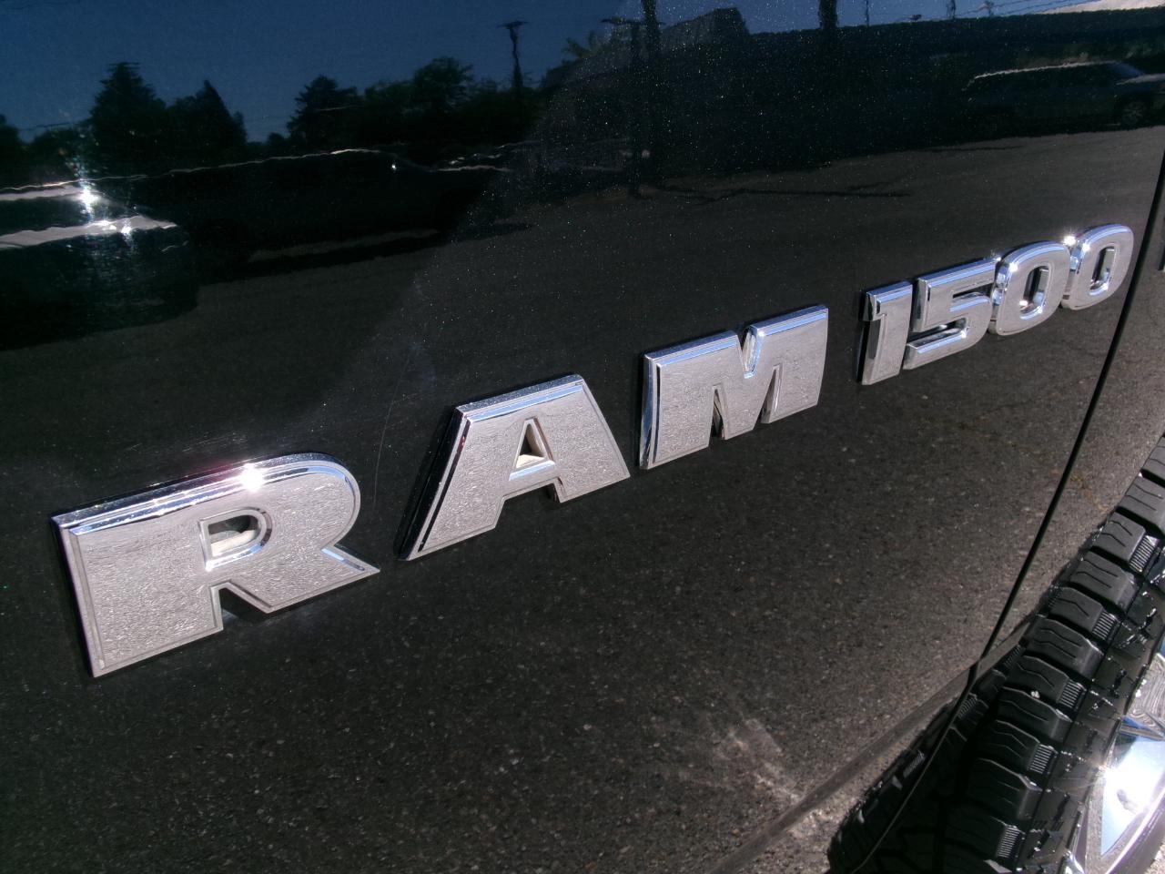 RAM 1500 Sport Crew Cab 4WD 2011
