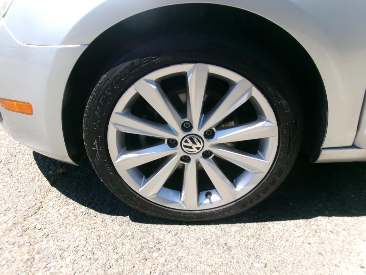 Volkswagen Golf 2.0L TDI w/Tech Package 4 Door 2013