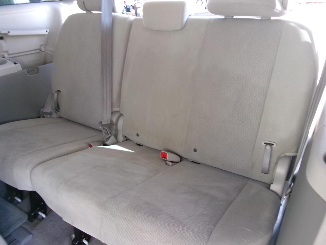 Toyota Sienna FWD 7-Passenger V6 2014