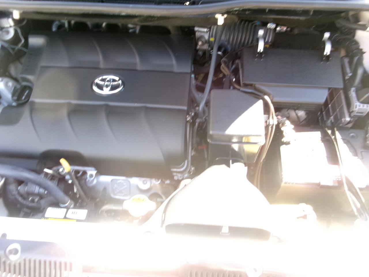 Toyota Sienna FWD 7-Passenger V6 2014
