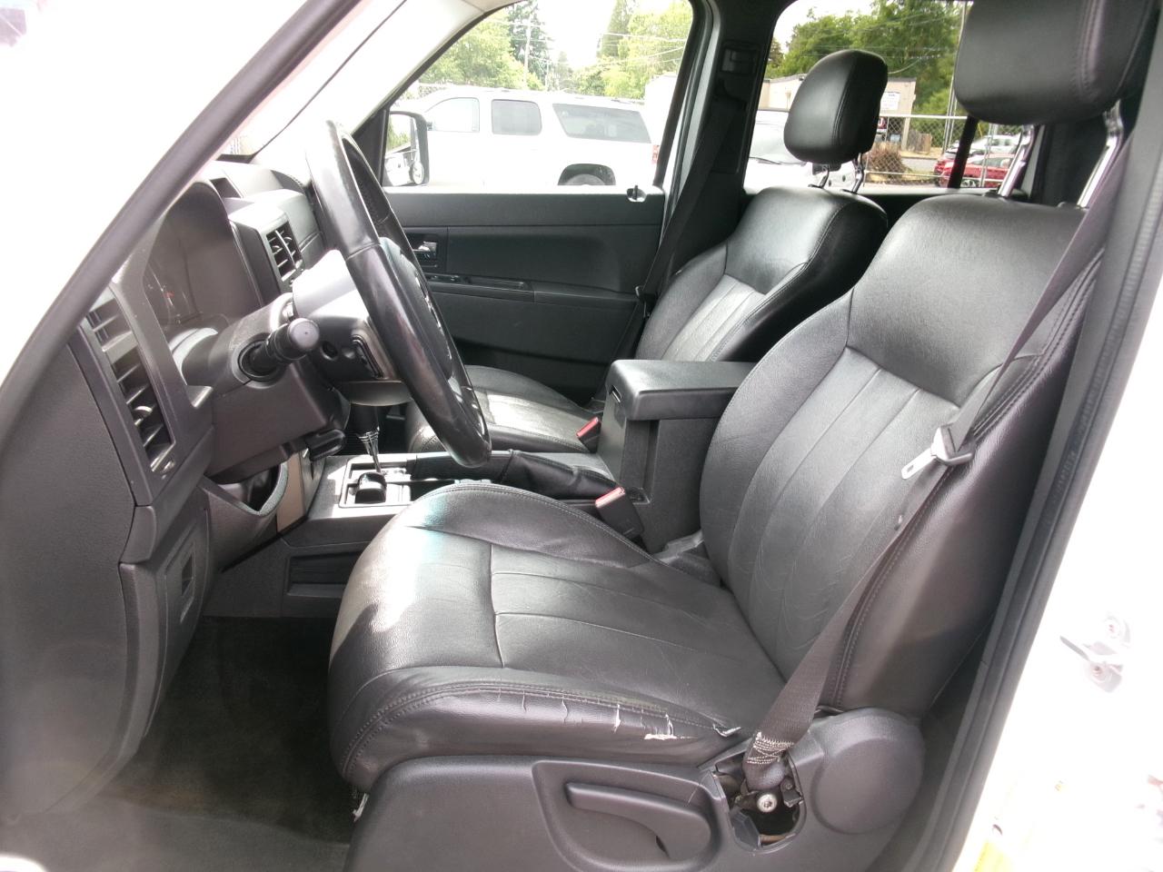 Jeep Liberty Sport 4WD 2012
