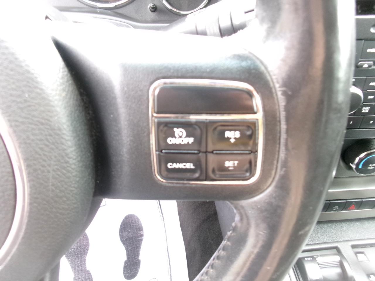 Jeep Liberty Sport 4WD 2012