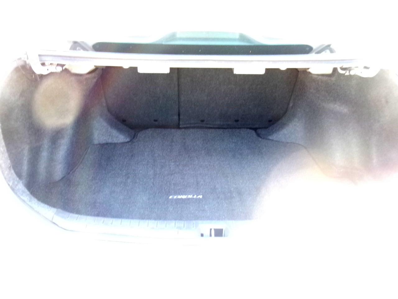 Toyota Corolla S 4-Speed AT 2011