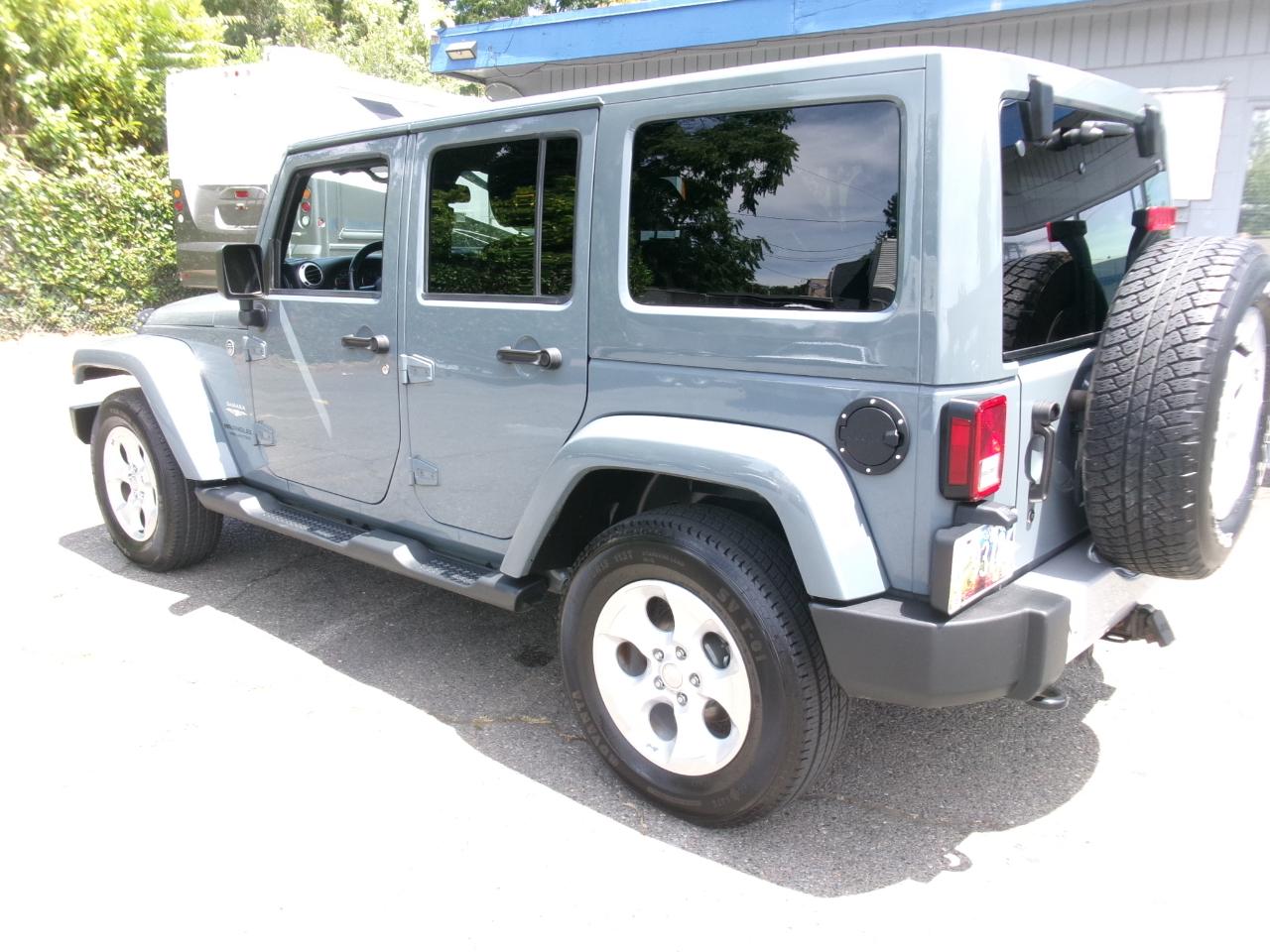 Jeep Wrangler Unlimited Sahara 4WD 2015