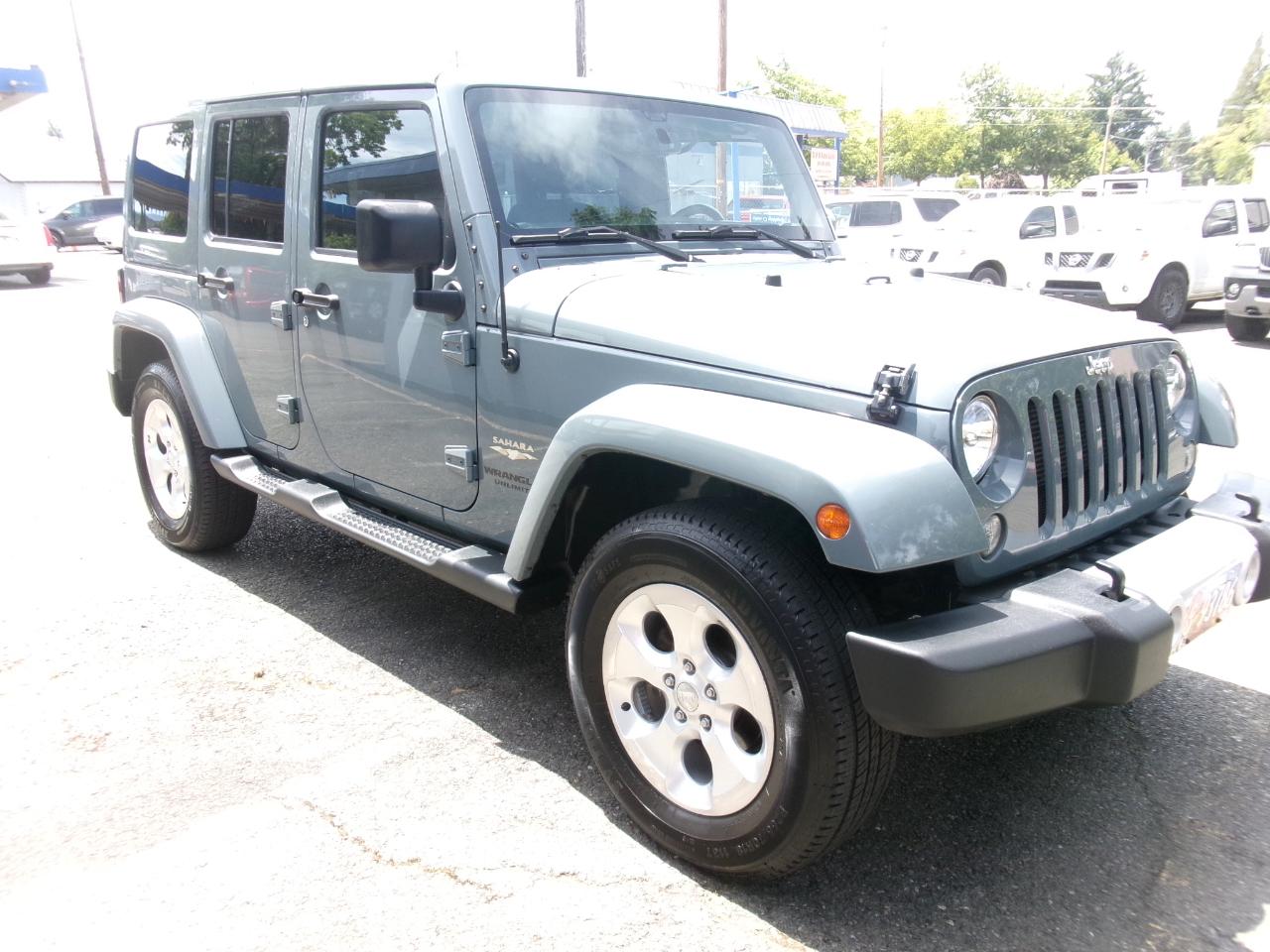 Jeep Wrangler Unlimited Sahara 4WD 2015