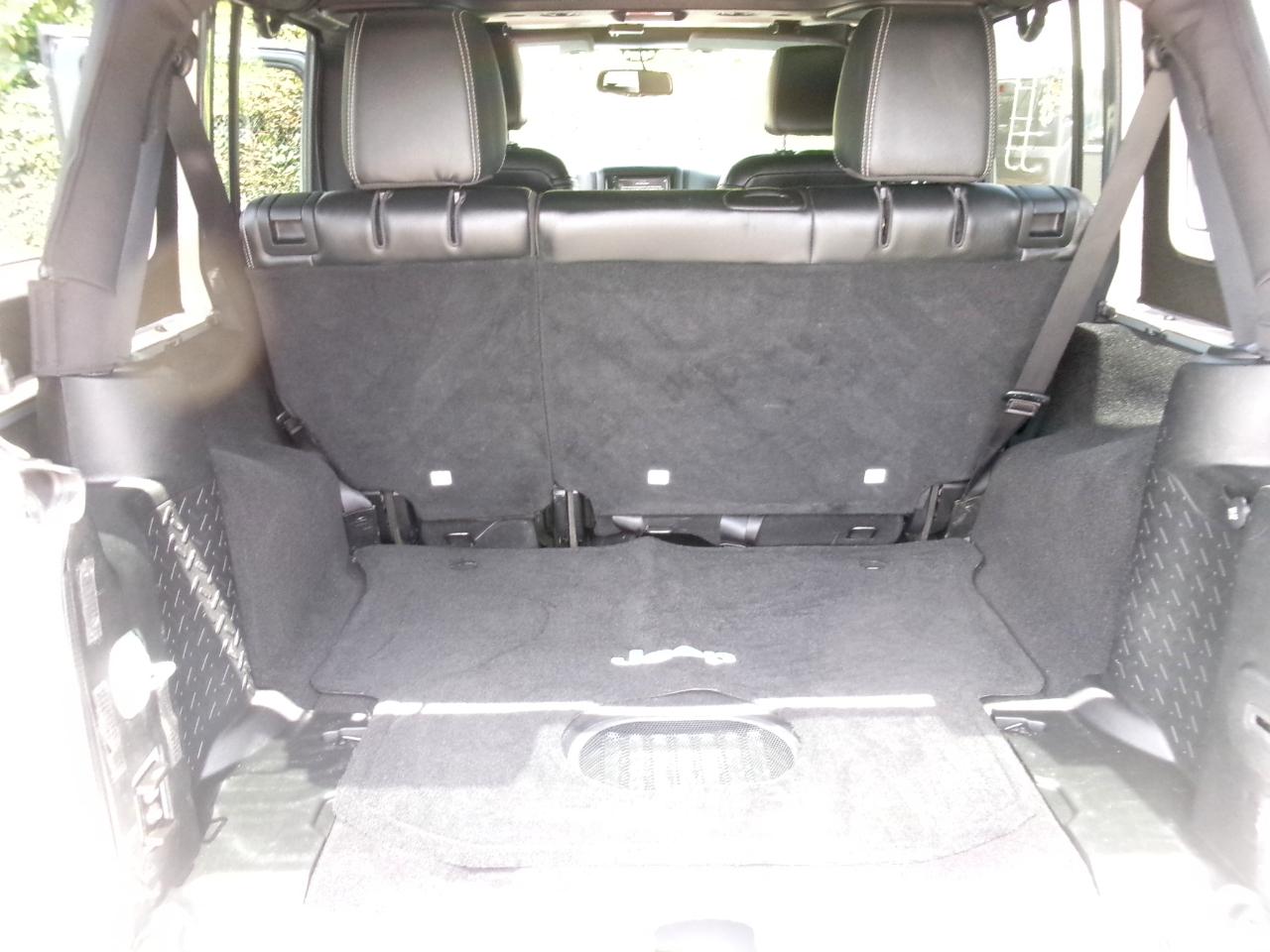 Jeep Wrangler Unlimited Sahara 4WD 2015