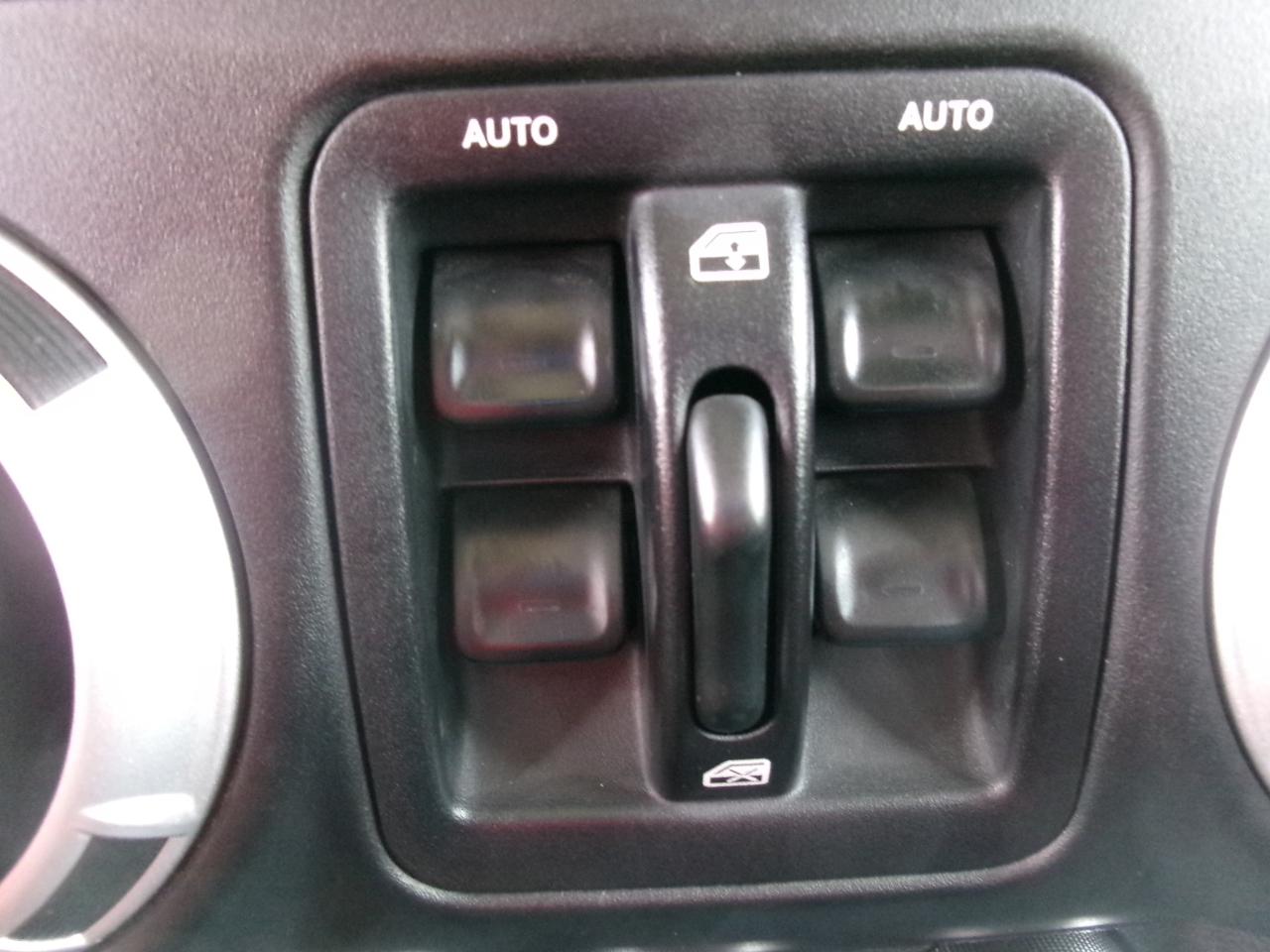 Jeep Wrangler Unlimited Sahara 4WD 2015
