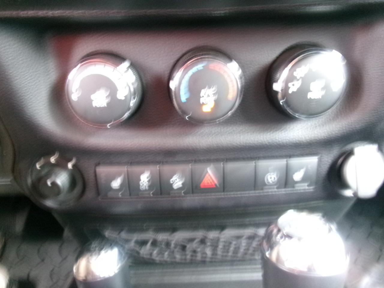 Jeep Wrangler Unlimited Sahara 4WD 2015
