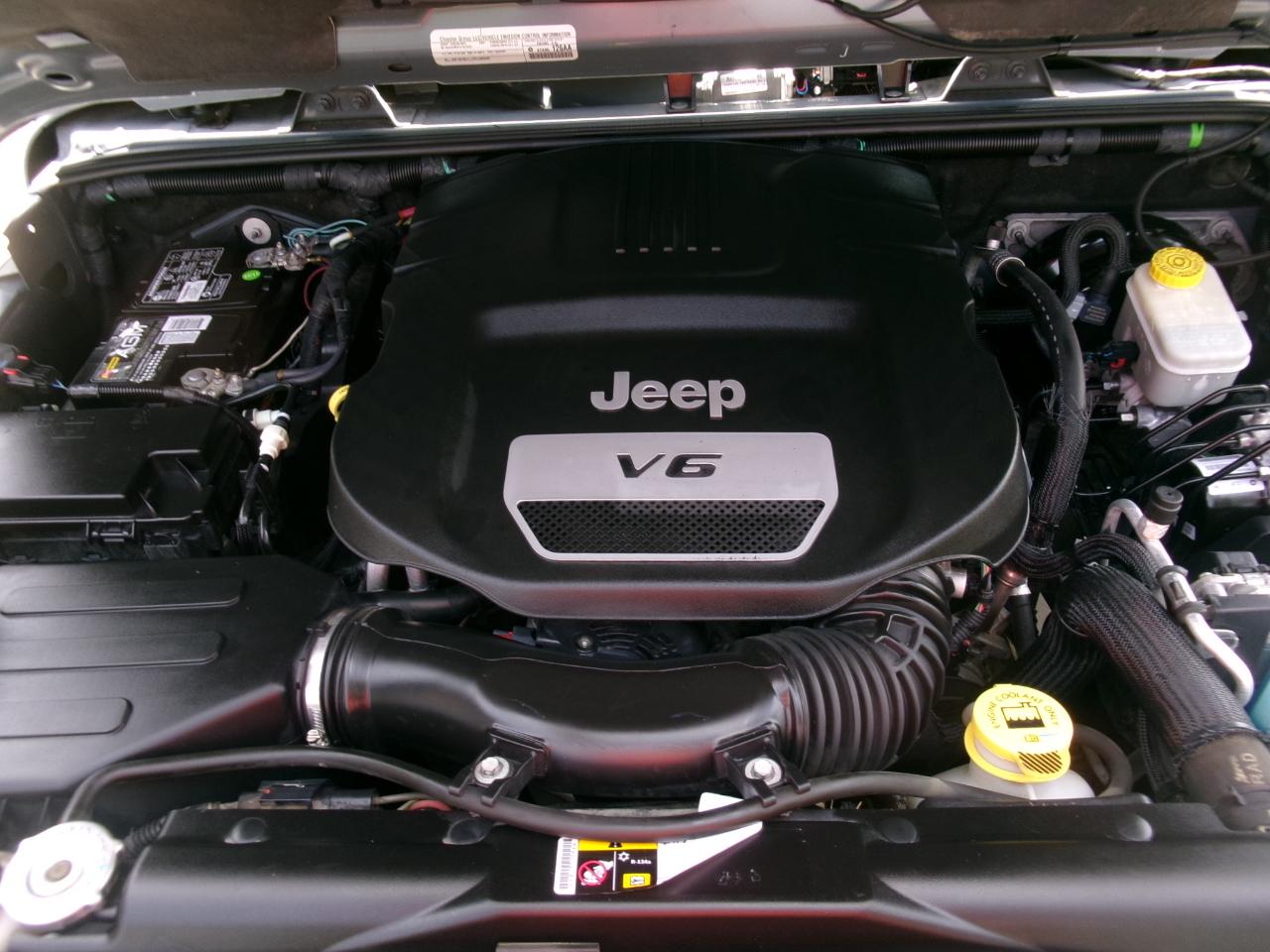 Jeep Wrangler Unlimited Sahara 4WD 2015