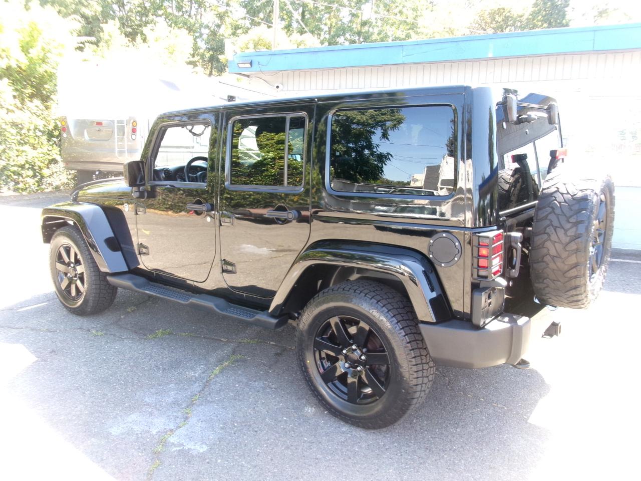 Jeep Wrangler Unlimited Sahara 4WD 2014