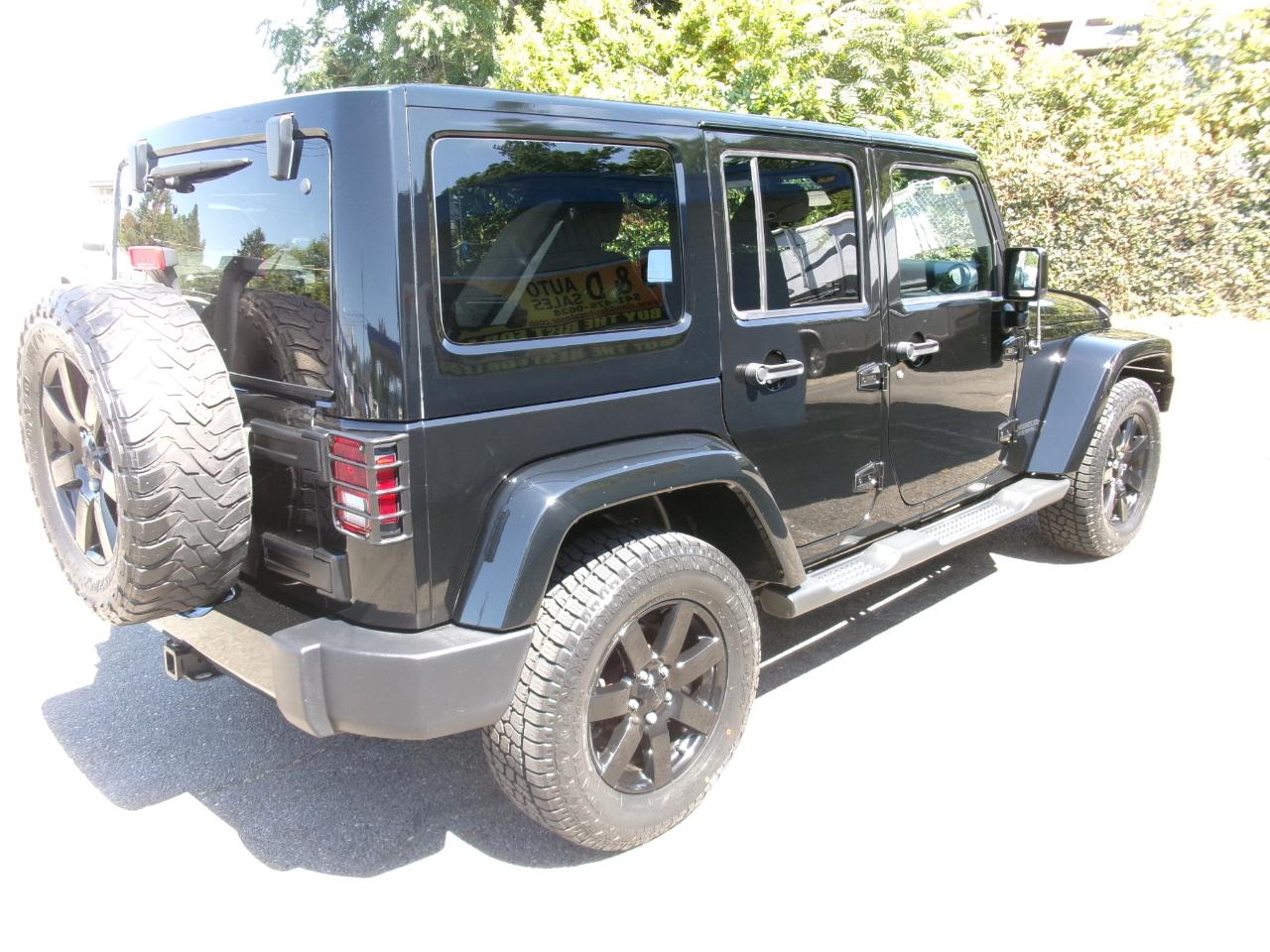 Jeep Wrangler Unlimited Sahara 4WD 2014