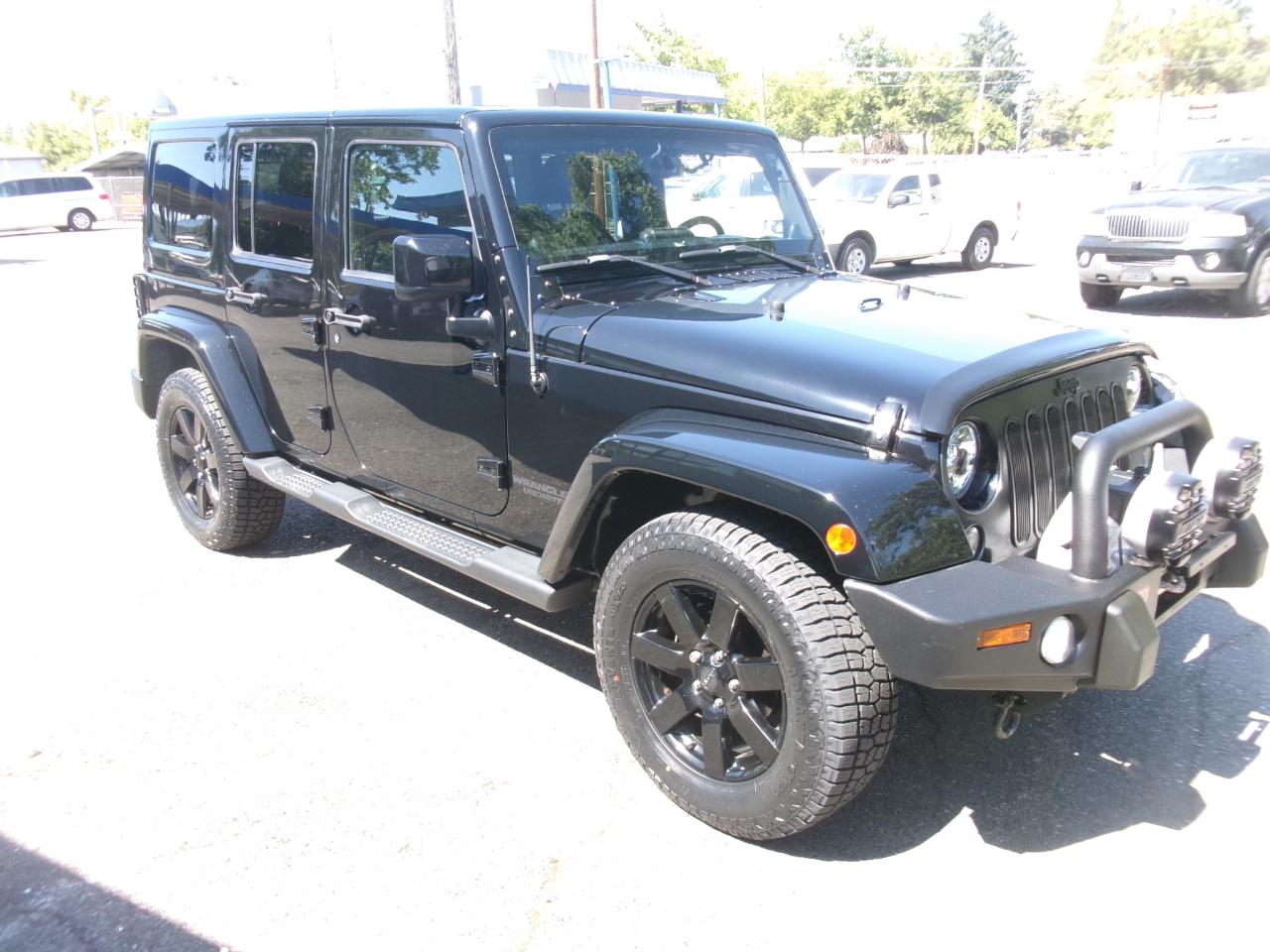 Jeep Wrangler Unlimited Sahara 4WD 2014