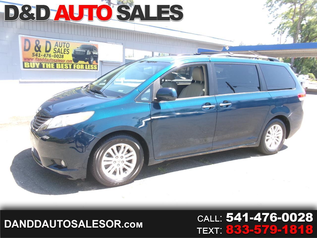Toyota Sienna  2011