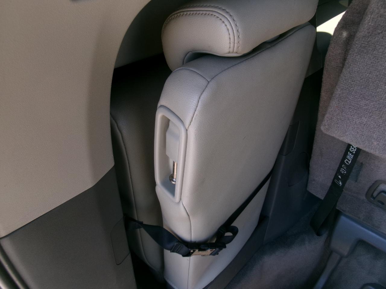 Toyota Sienna  2011
