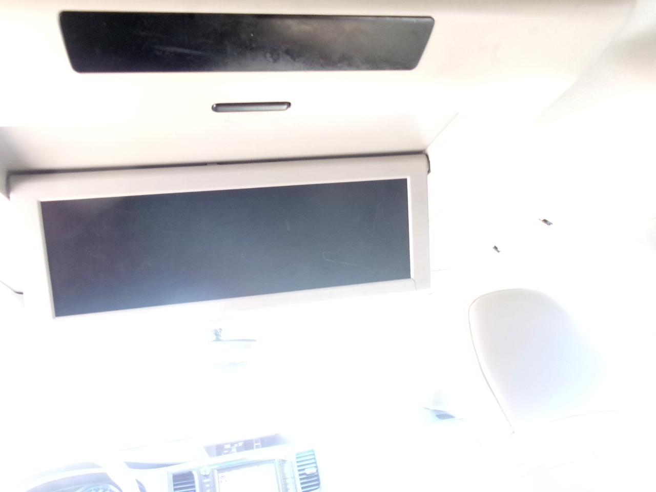 Toyota Sienna  2011