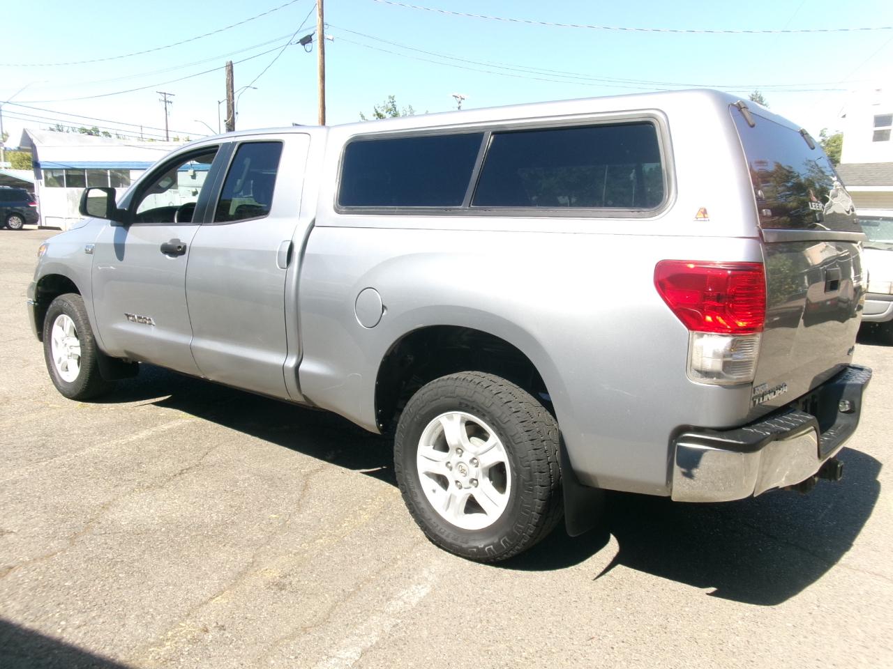 Toyota Tundra Tundra-Grade Double Cab 4.6L 4WD 2010