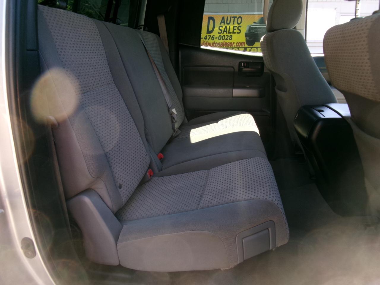 Toyota Tundra Tundra-Grade Double Cab 4.6L 4WD 2010