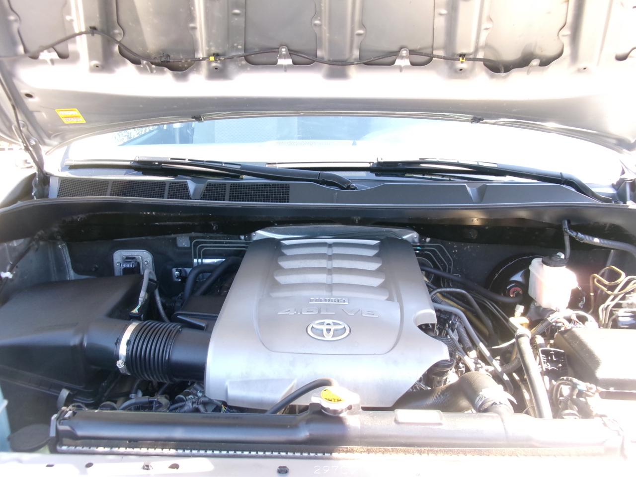 Toyota Tundra Tundra-Grade Double Cab 4.6L 4WD 2010