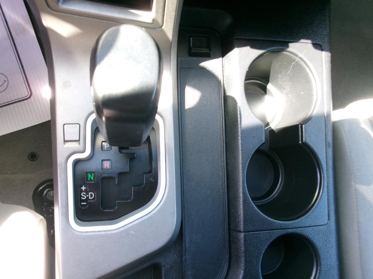 Toyota Tundra Tundra-Grade Double Cab 4.6L 4WD 2010