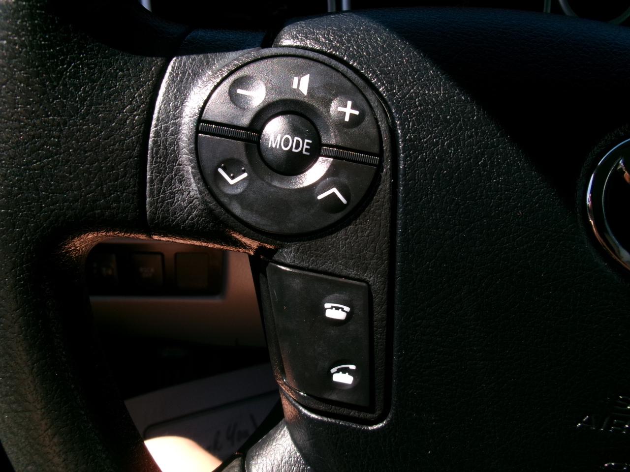 Toyota Tundra Tundra-Grade Double Cab 4.6L 4WD 2010