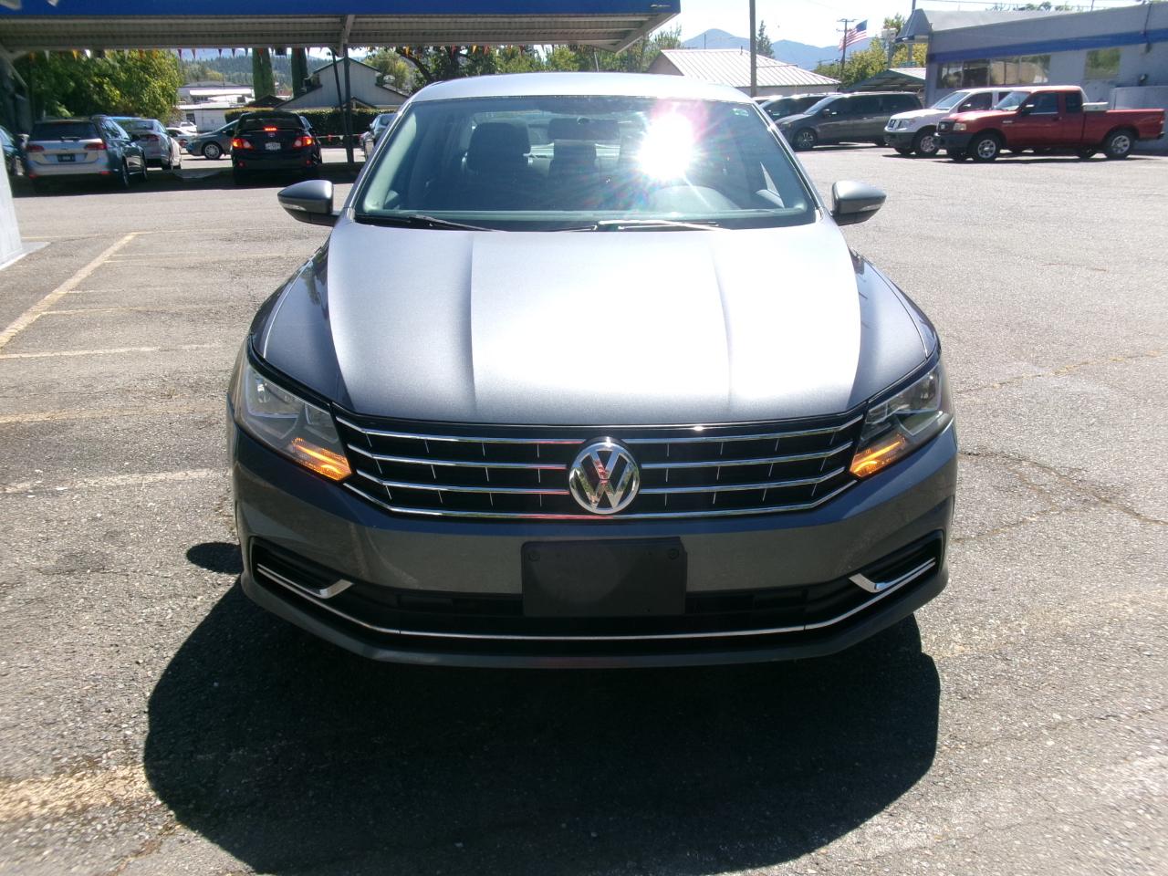 Volkswagen Passat S PZEV 6A 2016