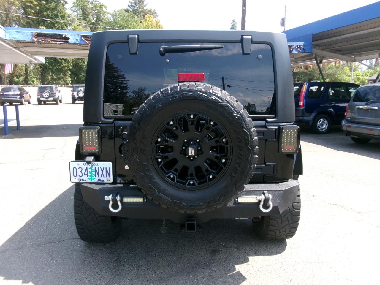 Jeep Wrangler Unlimited Sahara 4WD 2014