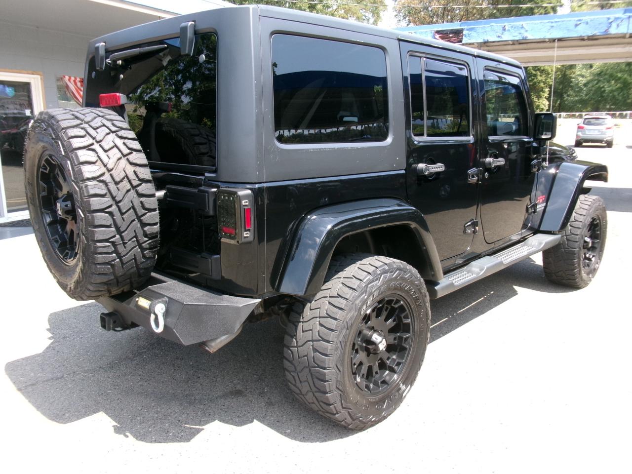 Jeep Wrangler Unlimited Sahara 4WD 2014