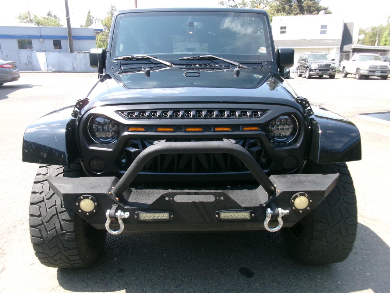 Jeep Wrangler Unlimited Sahara 4WD 2014