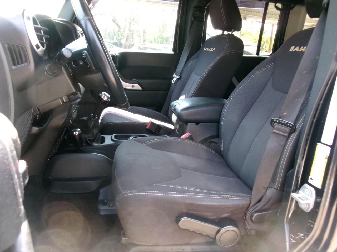 Jeep Wrangler Unlimited Sahara 4WD 2014