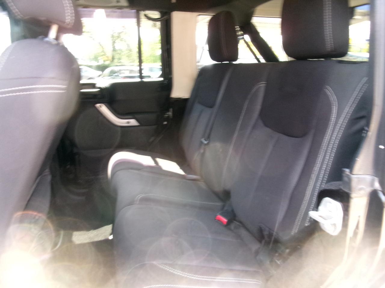 Jeep Wrangler Unlimited Sahara 4WD 2014