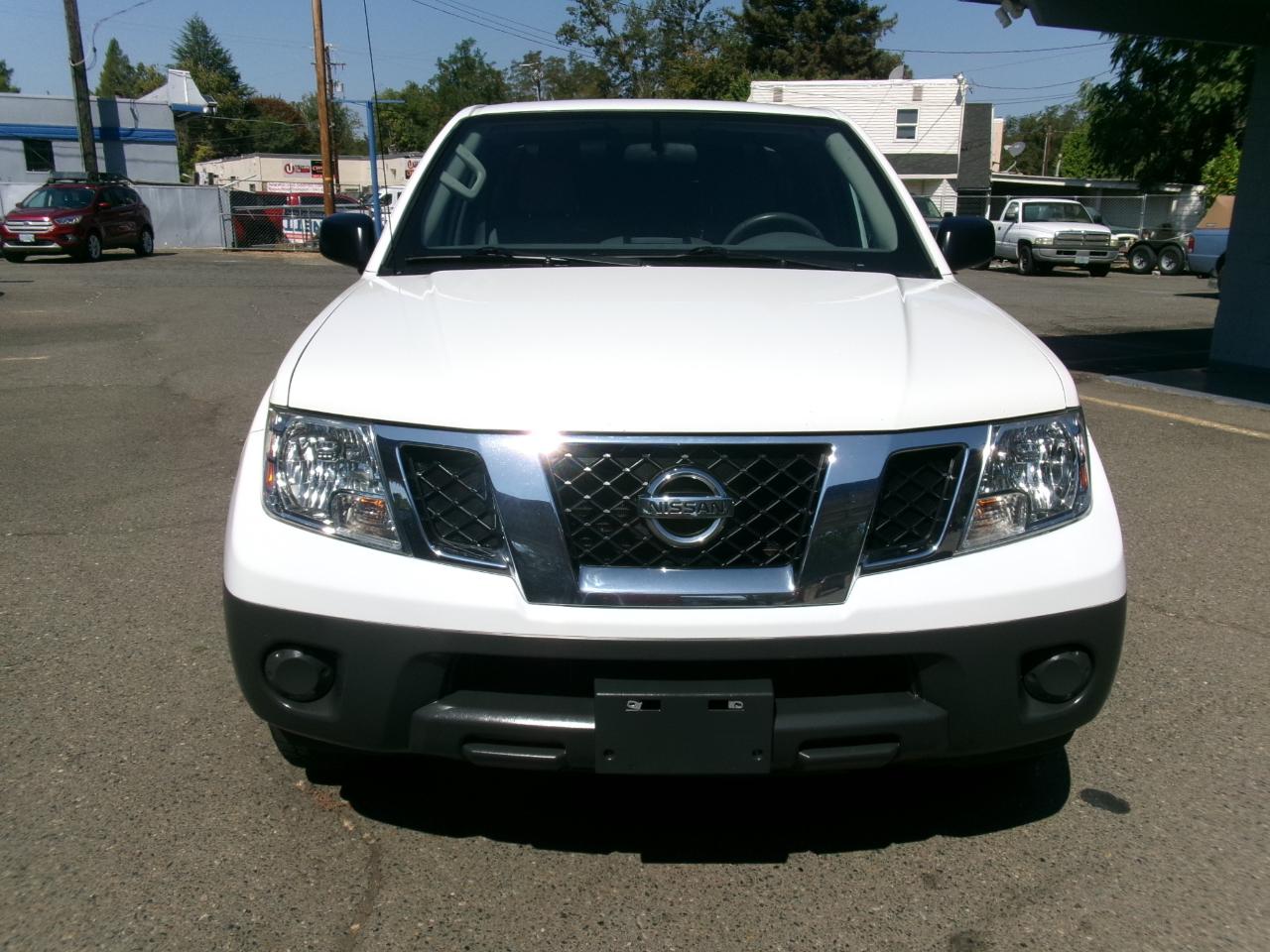 Nissan Frontier S King Cab I4 5AT 2WD 2019