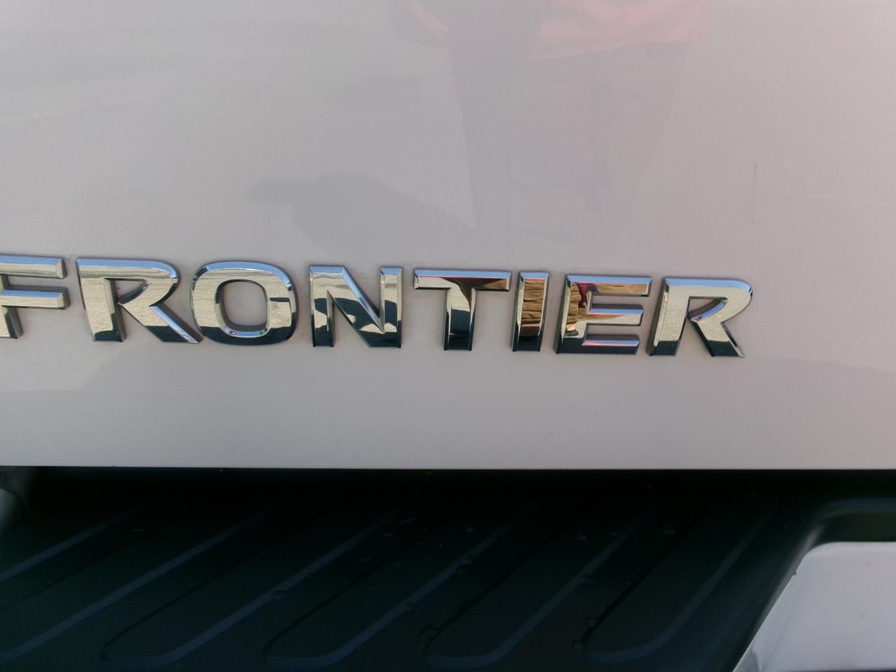 Nissan Frontier S King Cab I4 5AT 2WD 2019