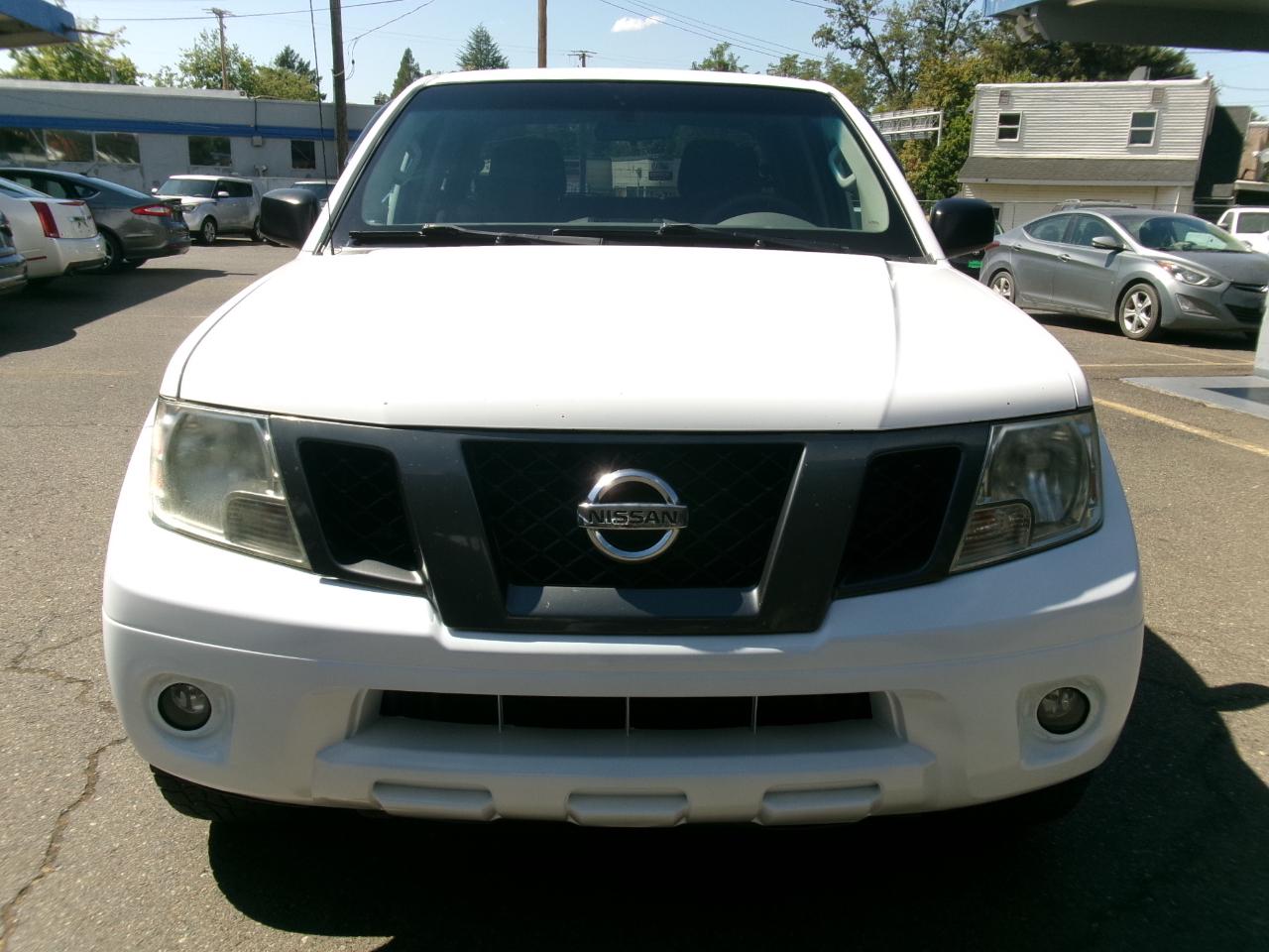 Nissan Frontier S Crew Cab 4WD at 2012