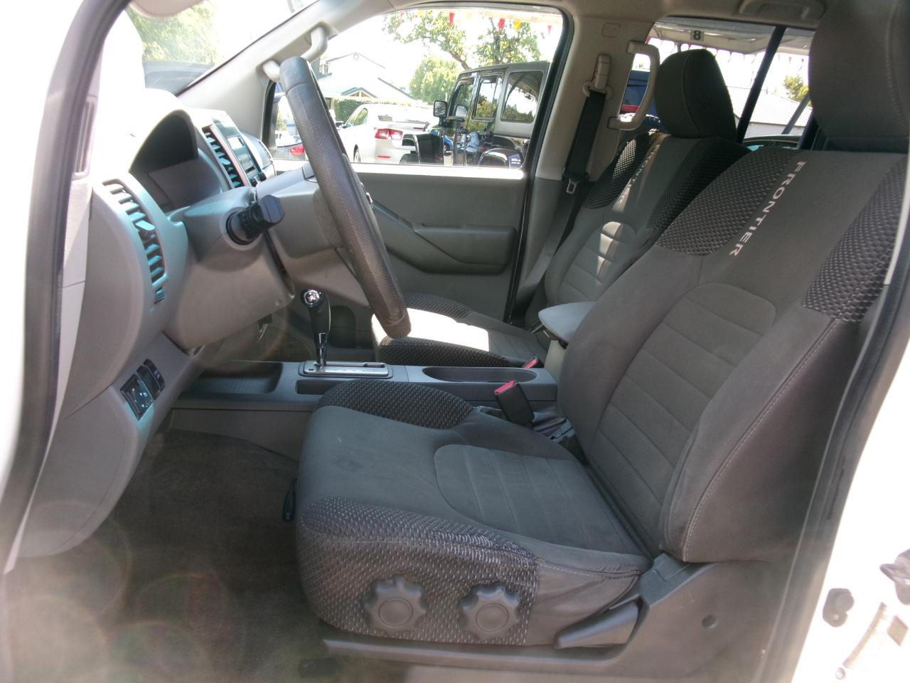 Nissan Frontier S Crew Cab 4WD at 2012