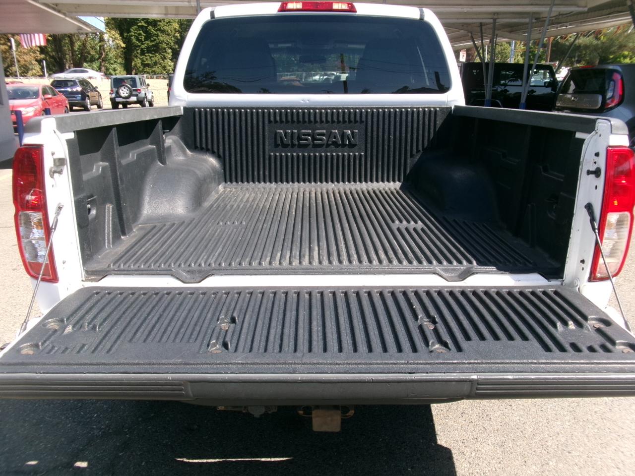Nissan Frontier S Crew Cab 4WD at 2012