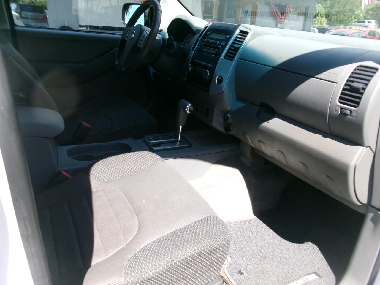 Nissan Frontier S Crew Cab 4WD at 2012