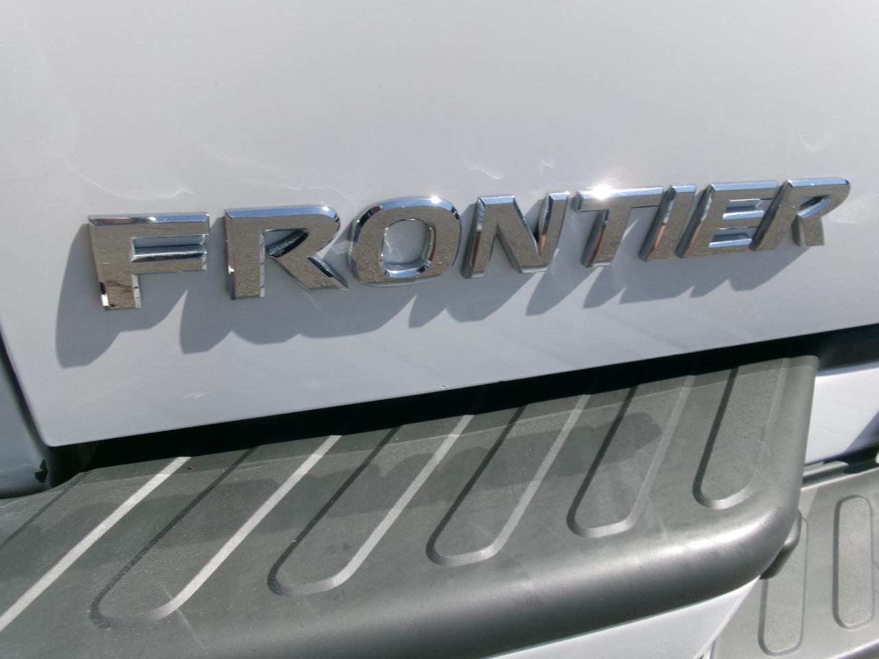 Nissan Frontier S Crew Cab 4WD at 2012