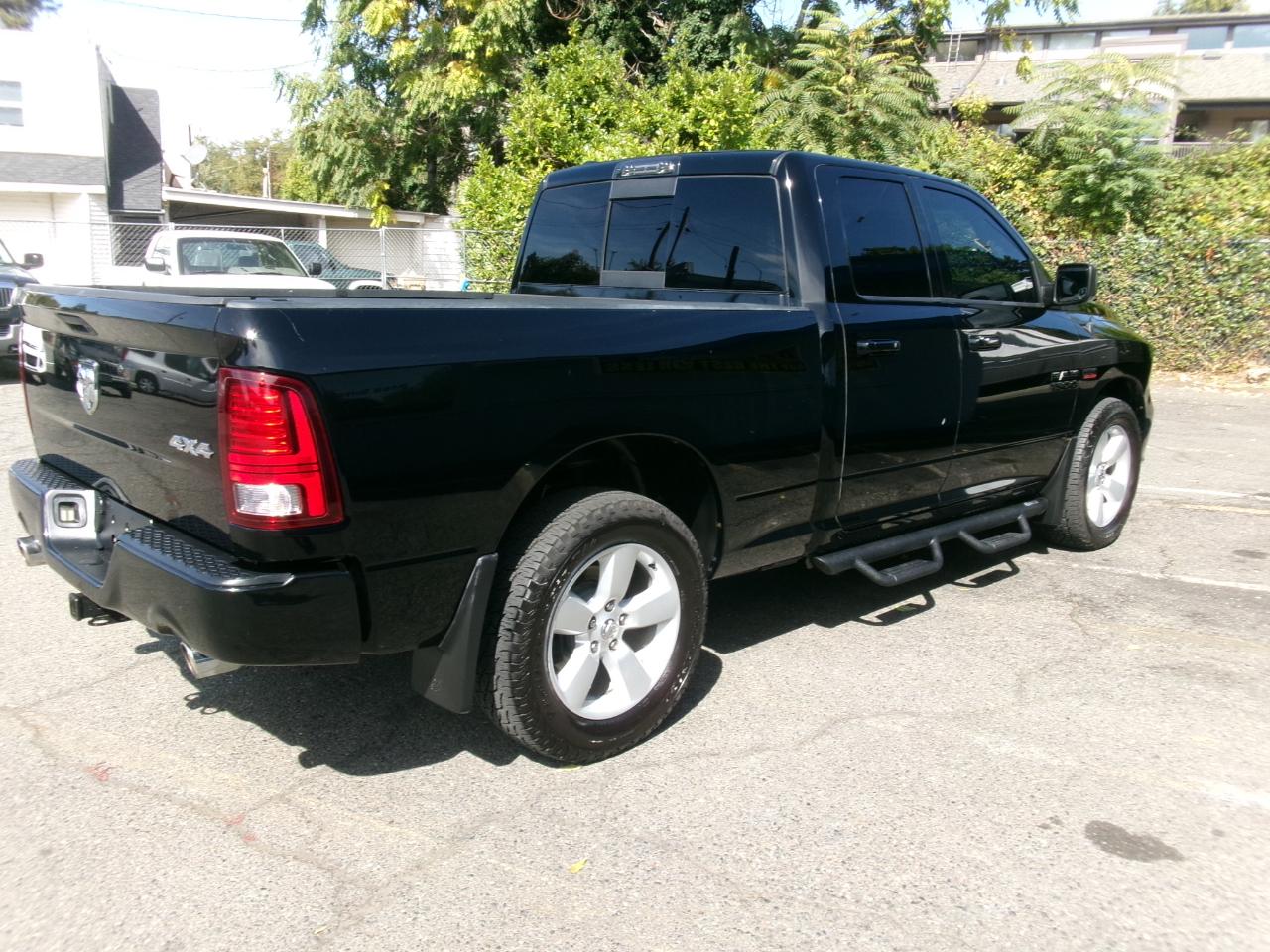 RAM 1500 Sport Quad Cab 4WD 2013