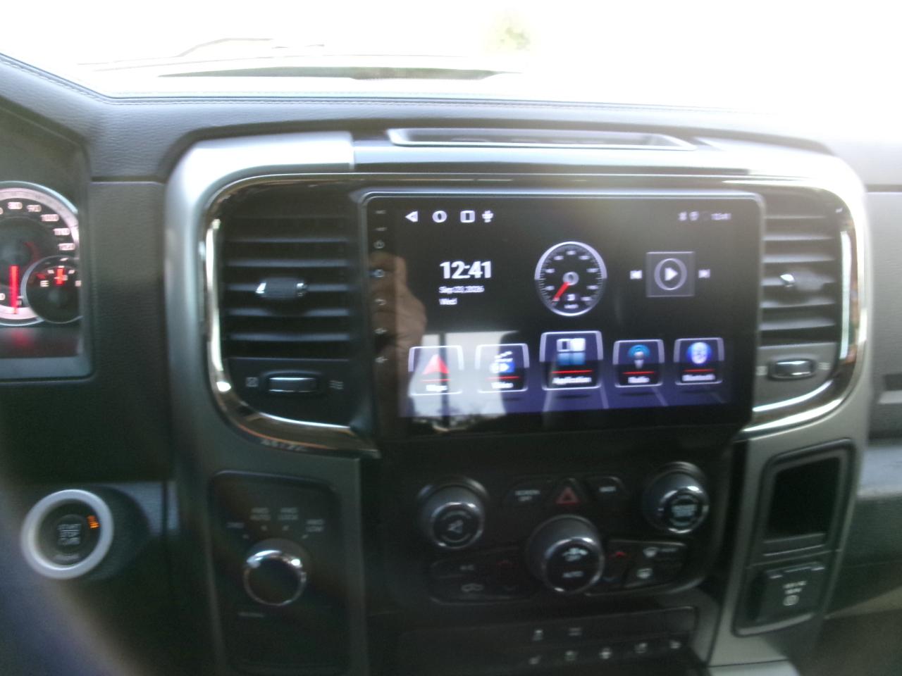 RAM 1500 Sport Quad Cab 4WD 2013